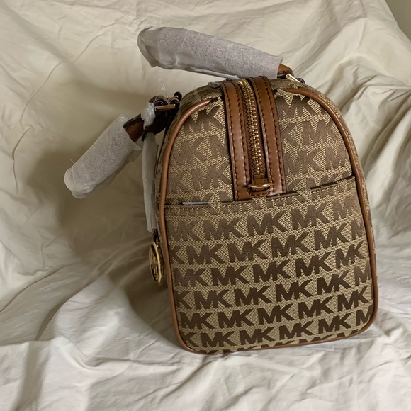 Michael Kors - Bedford Satchel - Picture 4 of 6